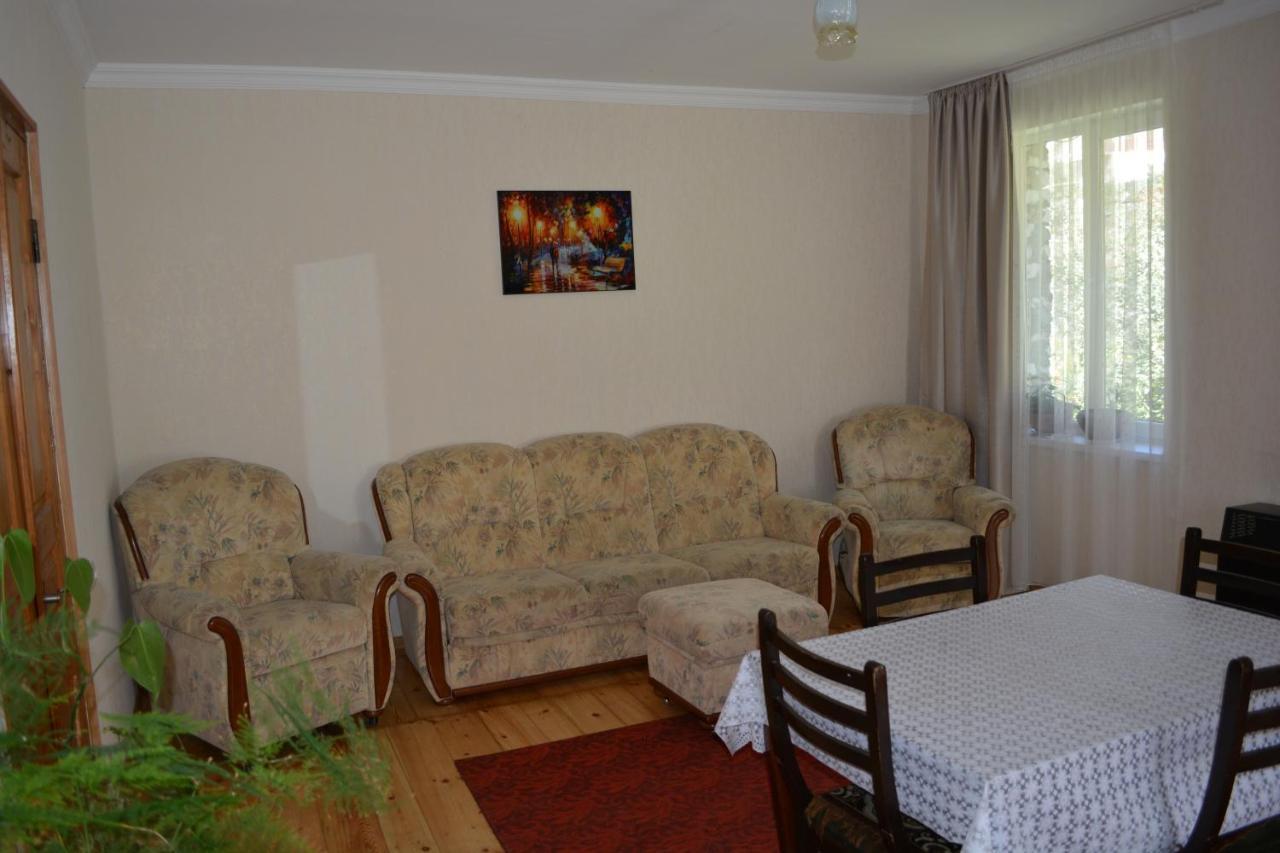Ekaterine Guest House Stepantsminda Exterior foto
